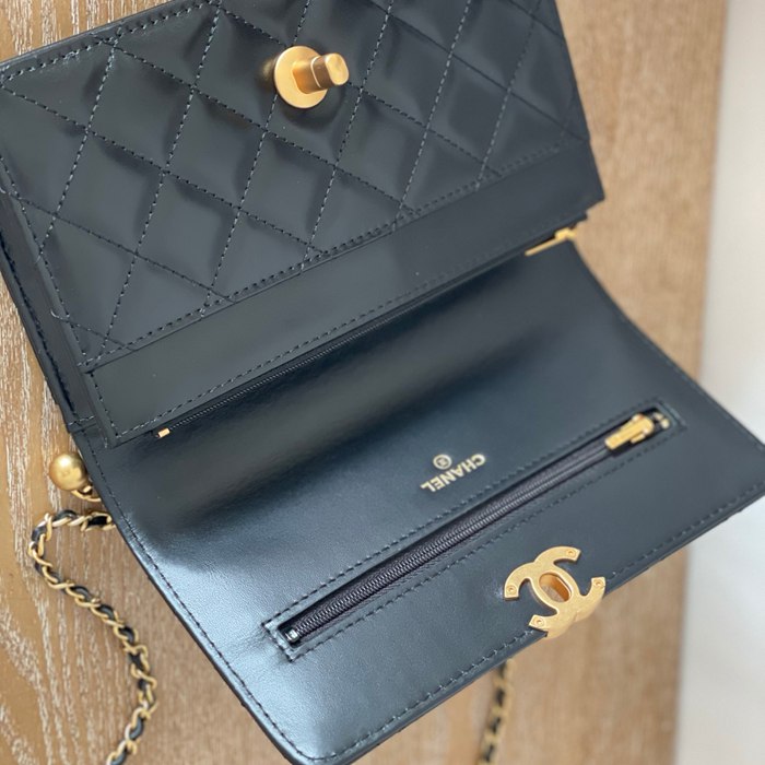 CHANEL 66059 カーフレザー ブラック×ゴールド チェーンバッグ 19.2×12.3×3.5cm サイズ:19.2×12.3×3.5cm