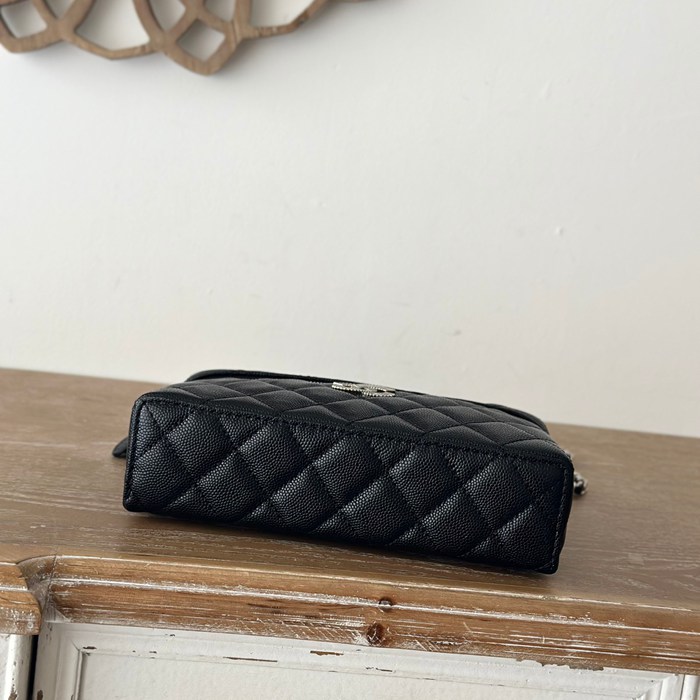 CHANEL 66011 カーフレザー 菱格紋 ブラック×シルバー 斜め掛けバッグ クラシック ファッショナブル 18×14×3cm サイズ:18×14×3cm