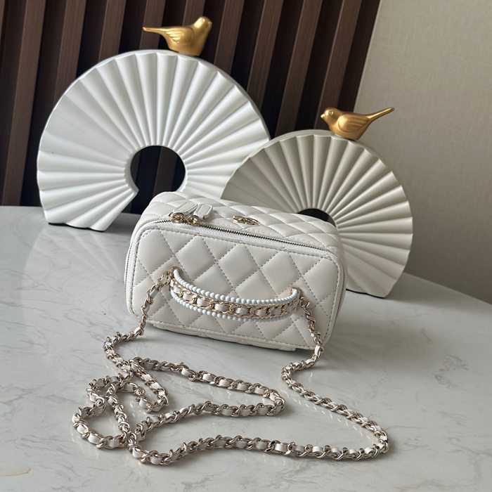 CHANEL 66060 ブラック×ホワイト 春夏 17×9.5×7.8cm サイズ:17×9.5×7.8cm