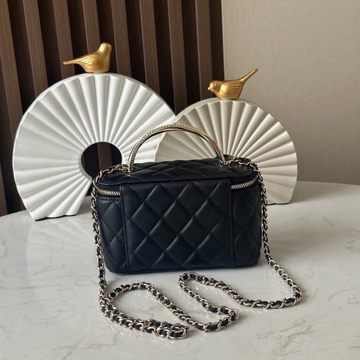 CHANEL 66057 ラムレザー ブラック ヴィンテージ 17×10×8cm サイズ:17×10×8cm
