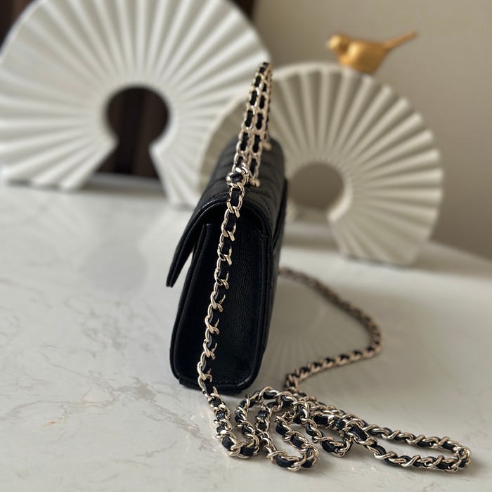 CHANEL 66055 ブラック ショルダーバッグ ヴィンテージ ファッショナブル 18×10×4.5cm サイズ:18×10×4.5cm