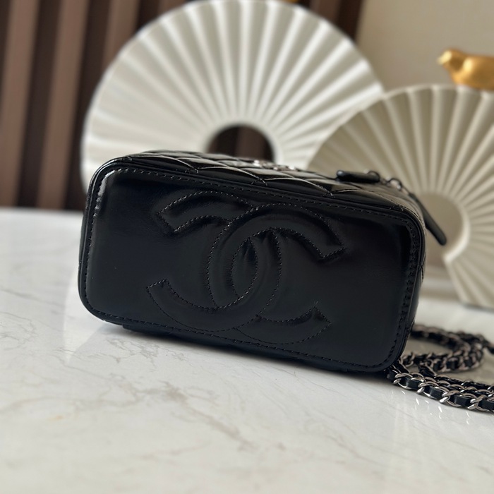 CHANEL 66056 カーフレザー ブラック ハンドバッグ 17×9.5×8cm サイズ:17×9.5×8cm