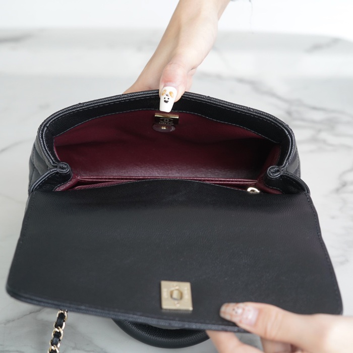 CHANEL カーフレザー ブラック×ゴールド チェーンバッグ クラシック ヴィンテージ 24×14×9cm サイズ:24×14×9cm