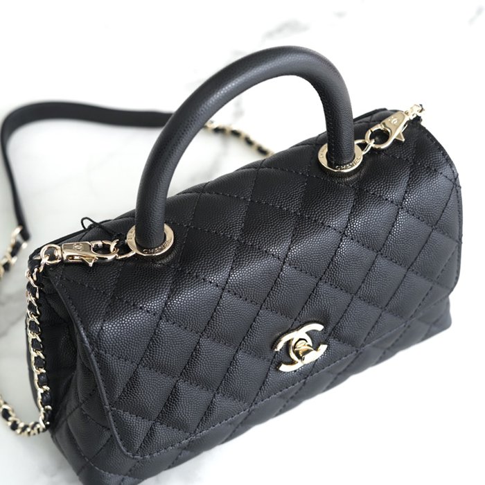 CHANEL カーフレザー ブラック×ゴールド チェーンバッグ クラシック ヴィンテージ 24×14×9cm サイズ:24×14×9cm