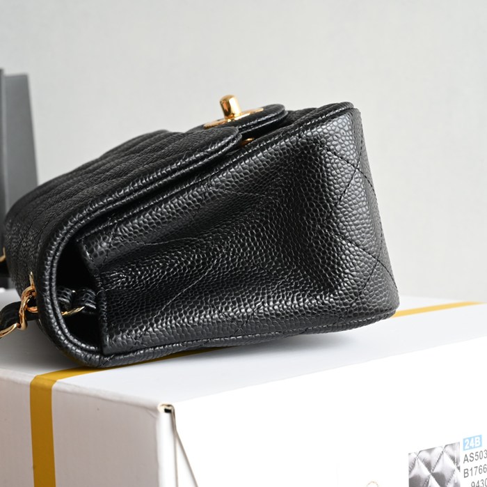 CHANEL ラムレザー ブラック×ホワイト×ゴールド 17×13.5×8cm サイズ:17×13.5×8cm