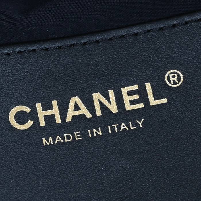 CHANEL カーフレザー ホワイト×ゴールド ヴィンテージ 小 32×24×12cm サイズ:32×24×12cm