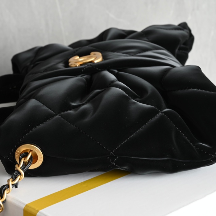 CHANEL ナイロン ブラック×ホワイト×ゴールド ヴィンテージ 小 26×18×5cm サイズ:26×18×5cm