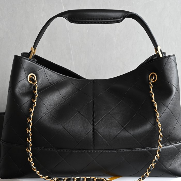 CHANEL ラムレザー ブラック×ホワイト×ゴールド トートバッグ ヴィンテージ 大容量 40×28×15cm サイズ:40×28×15cm