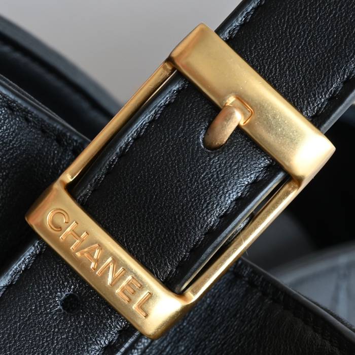 CHANEL カーフレザー ブラック×ホワイト×ゴールド トートバッグ ヴィンテージ 大容量 36×24×14cm サイズ:36×24×14cm