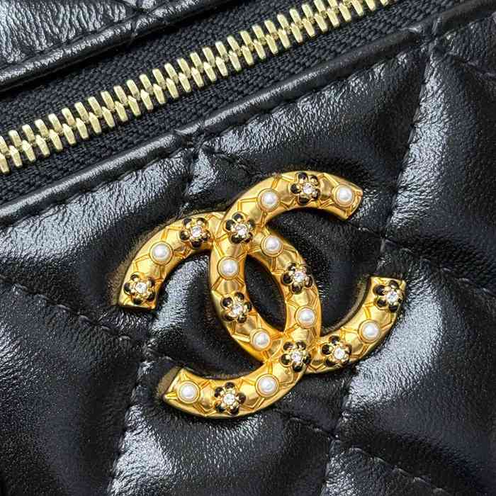 CHANEL AP4974 ラムレザー 菱格紋 ブラック×ゴールド 斜め掛けバッグ クラシック ヴィンテージ 19.5×17×5cm サイズ:19.5×17×5cm