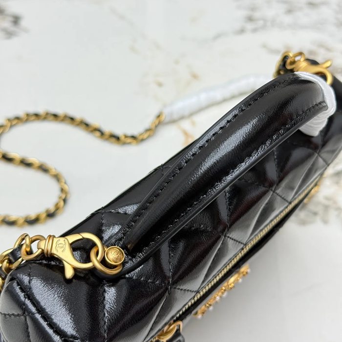 CHANEL AP4974 ラムレザー 菱格紋 ブラック×ゴールド 斜め掛けバッグ クラシック ヴィンテージ 19.5×17×5cm サイズ:19.5×17×5cm