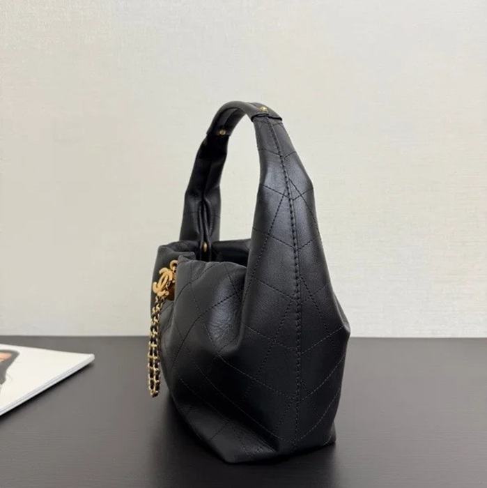CHANEL 99532 カーフレザー ショルダーバッグ 29×18×12cm サイズ:29×18×12cm