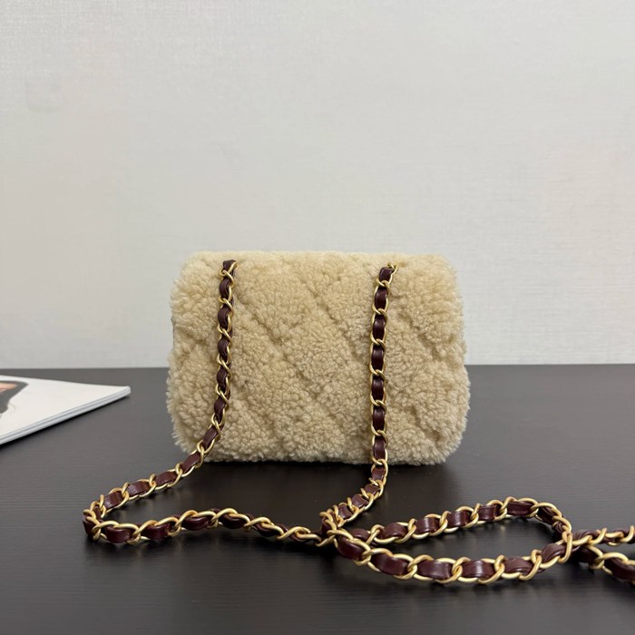 CHANEL 99411 ブラウン 斜め掛けバッグ 大容量 小 23.5×16×7.5cm サイズ:23.5×16×7.5cm