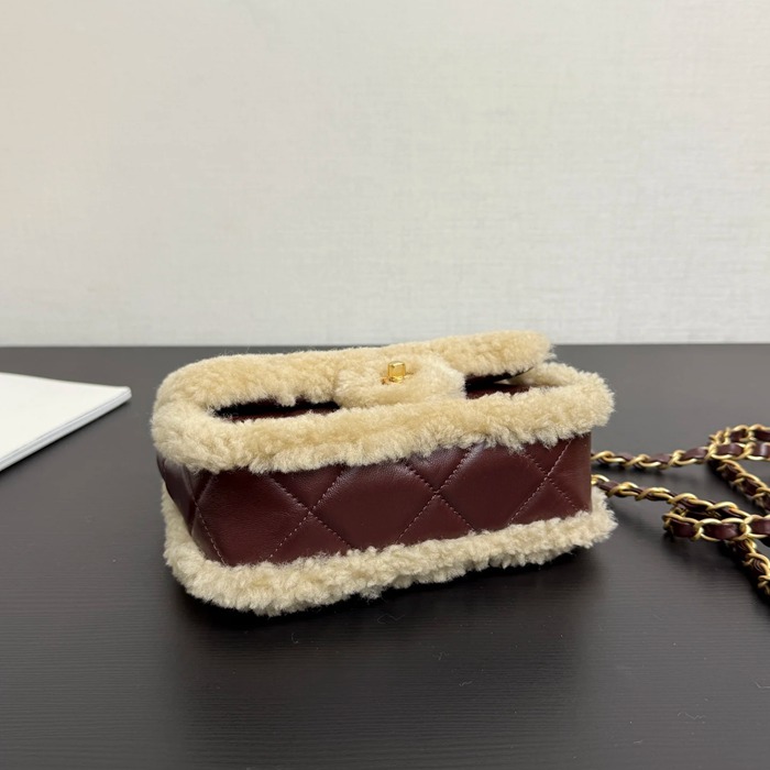 CHANEL 99411 ブラウン 斜め掛けバッグ 大容量 小 23.5×16×7.5cm サイズ:23.5×16×7.5cm