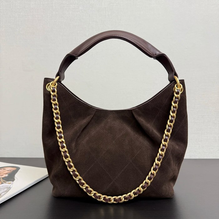 CHANEL 99531 スエード ブラウン 斜め掛けバッグ 秋冬 32×20×9cm サイズ:32×20×9cm
