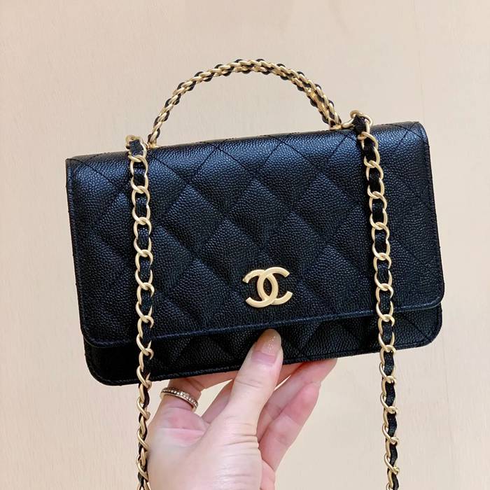 CHANEL AP2804 カーフレザー 荔枝紋 ゴールド 斜め掛けバッグ 春夏 19×12×3.5cm サイズ:19×12×3.5cm