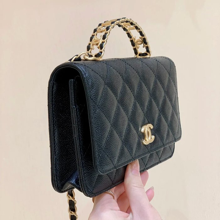 CHANEL AP2804 カーフレザー 荔枝紋 ゴールド 斜め掛けバッグ 春夏 19×12×3.5cm サイズ:19×12×3.5cm