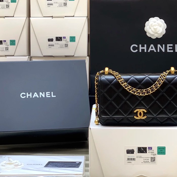 CHANEL AP2289 カーフレザー ブラック×ホワイト×レッド×グリーン×ゴールド 斜め掛けバッグ 19×12×3.5cm サイズ:19×12×3.5cm