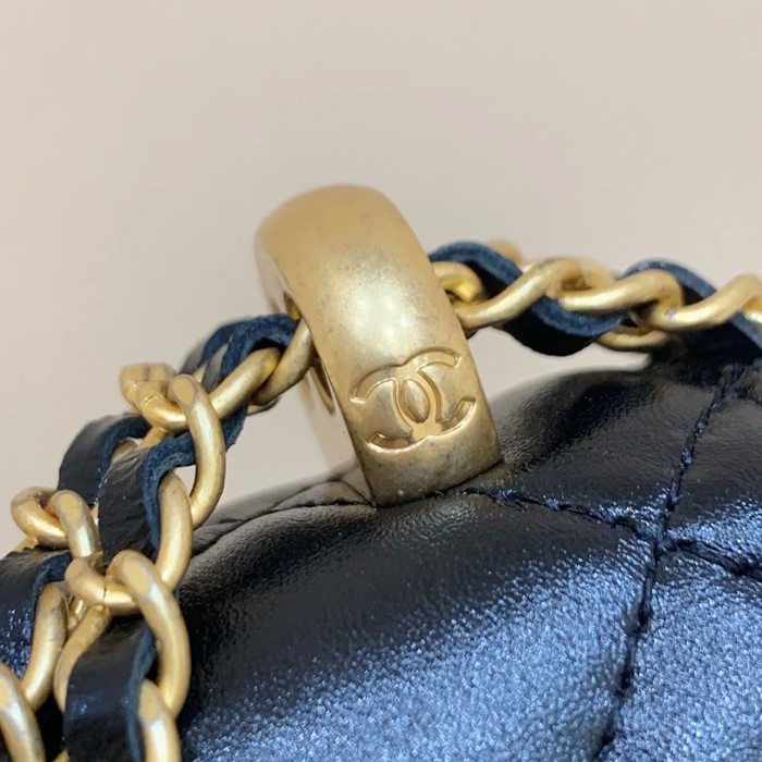 CHANEL AP2289 カーフレザー ブラック×ホワイト×レッド×グリーン×ゴールド 斜め掛けバッグ 19×12×3.5cm サイズ:19×12×3.5cm