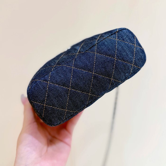 CHANEL デニム 斜め掛けバッグ クラシック 春夏 21.5×19×6cm サイズ:21.5×19×6cm