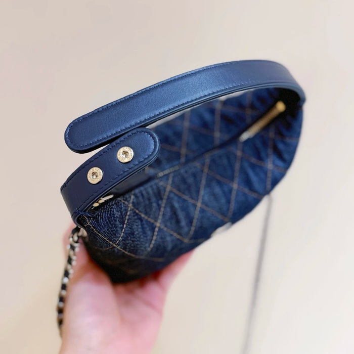 CHANEL デニム 斜め掛けバッグ クラシック 春夏 21.5×19×6cm サイズ:21.5×19×6cm