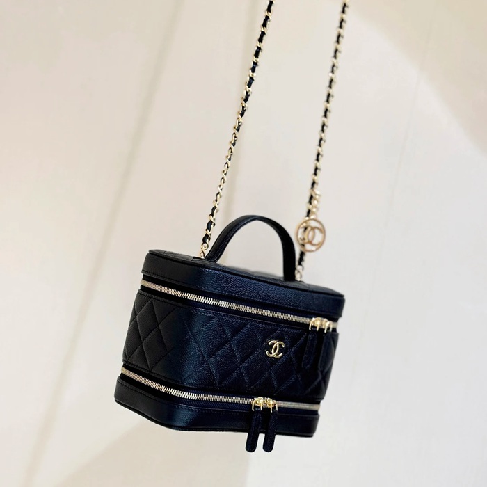 CHANEL カーフレザー 荔枝紋 ブラック×ゴールド 斜め掛けバッグ クラシック 17×13×9cm サイズ:17×13×9cm