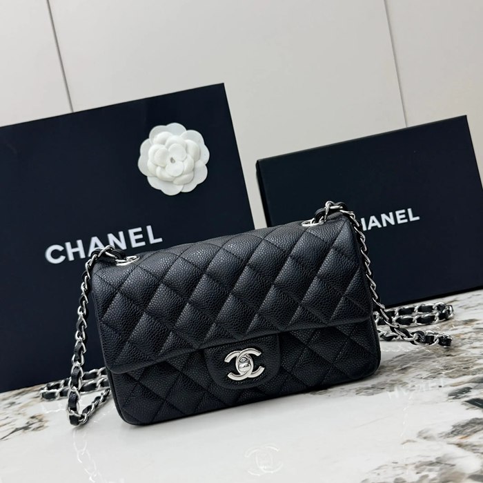 CHANEL A69900 カーフレザー 菱格紋 シルバー×ゴールド 斜め掛けバッグ クラシック ヴィンテージ 20×12×6cm サイズ:20×12×6cm
