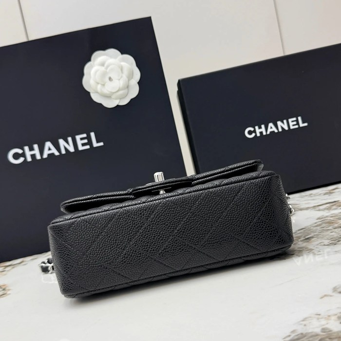 CHANEL A69900 カーフレザー 菱格紋 シルバー×ゴールド 斜め掛けバッグ クラシック ヴィンテージ 20×12×6cm サイズ:20×12×6cm