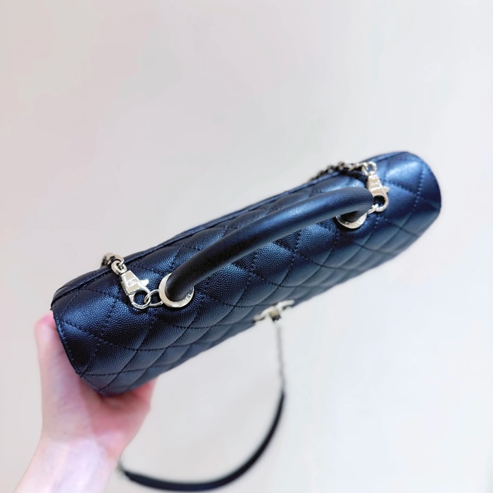 CHANEL カーフレザー ゴールド 斜め掛けバッグ クラシック 春夏 31×12×7cm サイズ:31×12×7cm