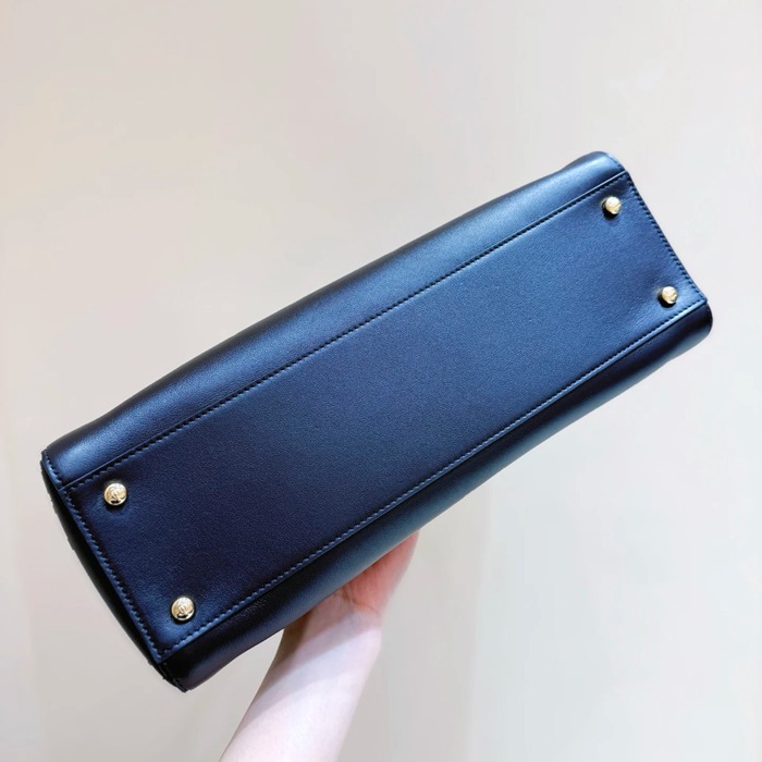 CHANEL カーフレザー ショルダーバッグ クラシック 春夏 39×20×13cm サイズ:39×20×13cm