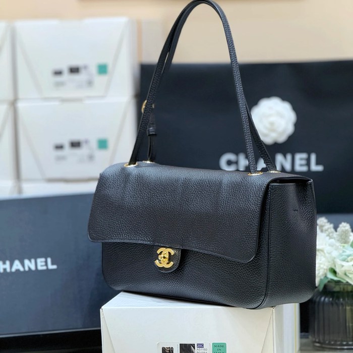 CHANEL AS6231 カーフレザー 荔枝紋 レッド ショルダーバッグ 有名人同款 ファッショナブル 32×19.5×10cm サイズ:32×19.5×10cm