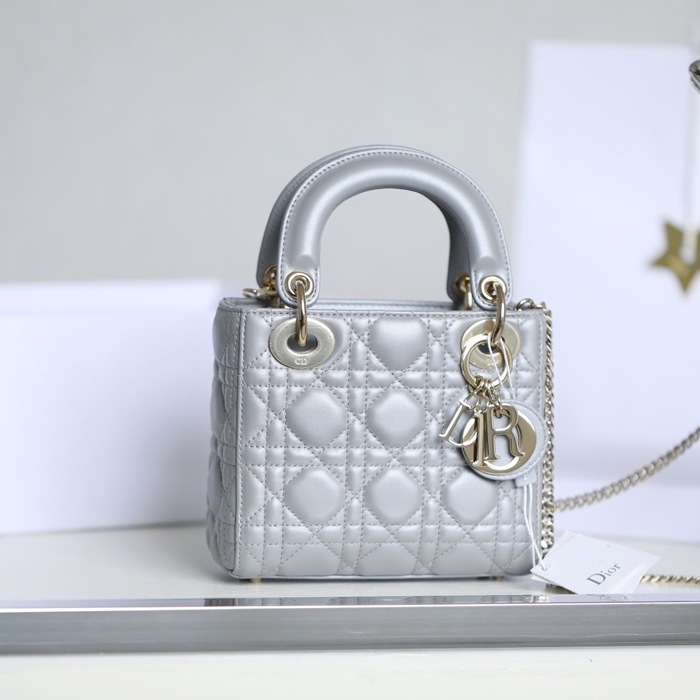DIOR ラムレザー、レザー、チェーン グレンチェック、刺繍、レター ホワイト、グレー、ゴールド 斜め掛けバッグ、ショルダーバッグ、ハンドバッグ ミニ サイズ:17x15cm