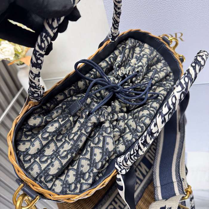 DIOR 8311 編み、オブリーク プリント、刺繍、フラワー ブルー 斜め掛けバッグ、ショルダーバッグ、ハンドバッグ クラシック サイズ:28x21x12cm
