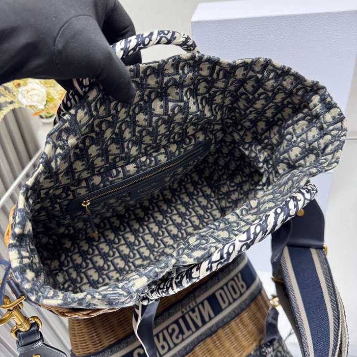 DIOR 8311 編み、オブリーク プリント、刺繍、フラワー ブルー 斜め掛けバッグ、ショルダーバッグ、ハンドバッグ クラシック サイズ:28x21x12cm