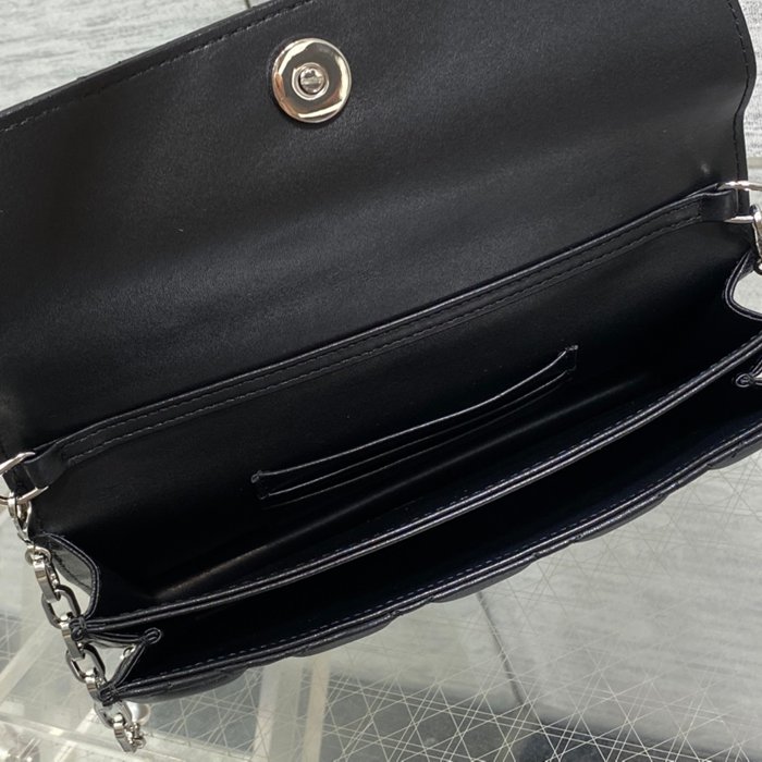 DIOR ラムレザー、チェーン レター ブラック、シルバー ハンドバッグ、チェーンバッグ クラシック 21.0x11.0x5.0cm サイズ:21x11cm