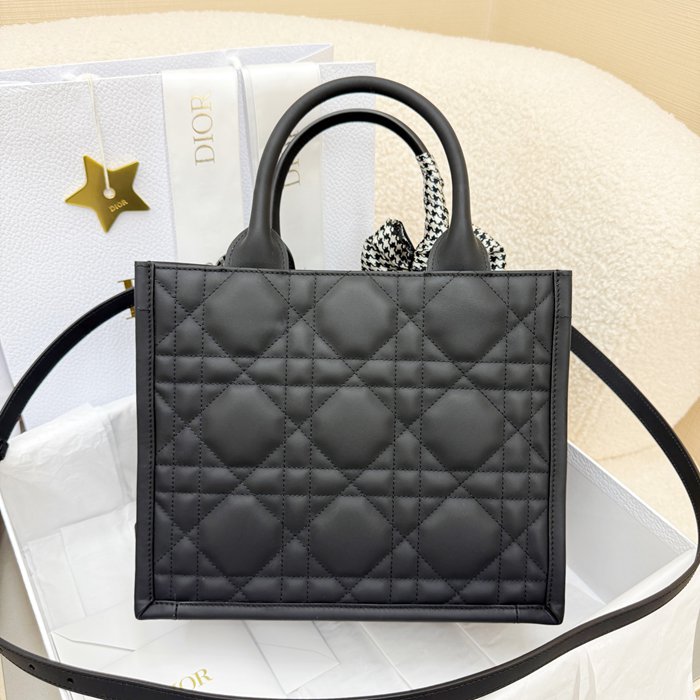 DIOR 8004 カーフレザー、レザー グレンチェック、レター ブラック、ゴールド、ベージュ ショルダーバッグ、ハンドバッグ、ハンドバッグ 小 クラシック サイズ:26.5x21x14cm