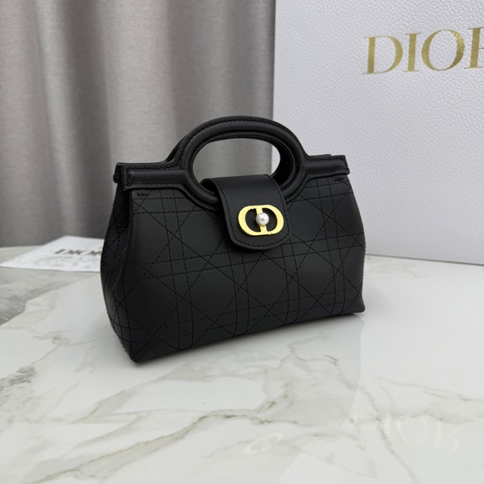 DIOR ラムレザー、レザー、チェーン グレンチェック、レター、ビーズ ブラック、ホワイト、ゴールド 斜め掛けバッグ、ショルダーバッグ、ハンドバッグ ミニ 新作 サイズ:18.5x13x8.5cm