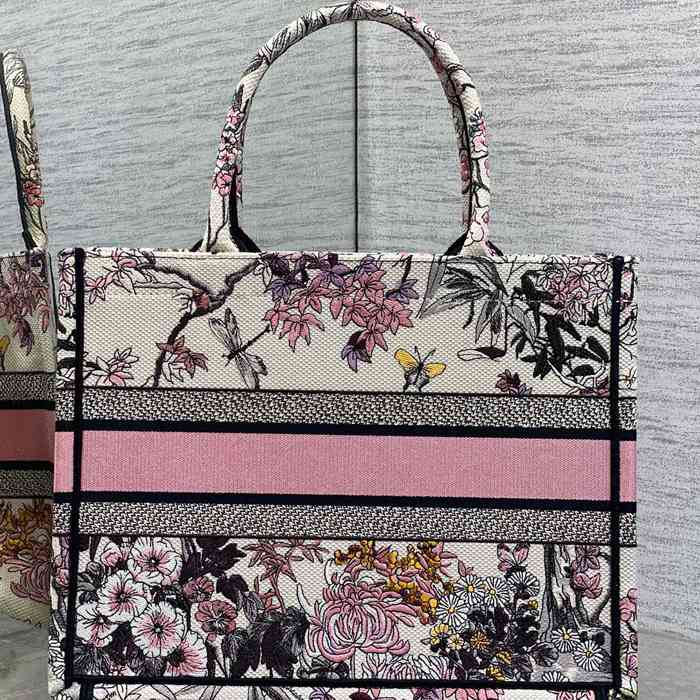 DIOR 刺繍、レター、パッチワーク パープル トートバッグ 中 新作 36.0x28.0x18.0cm サイズ:36x28x18cm