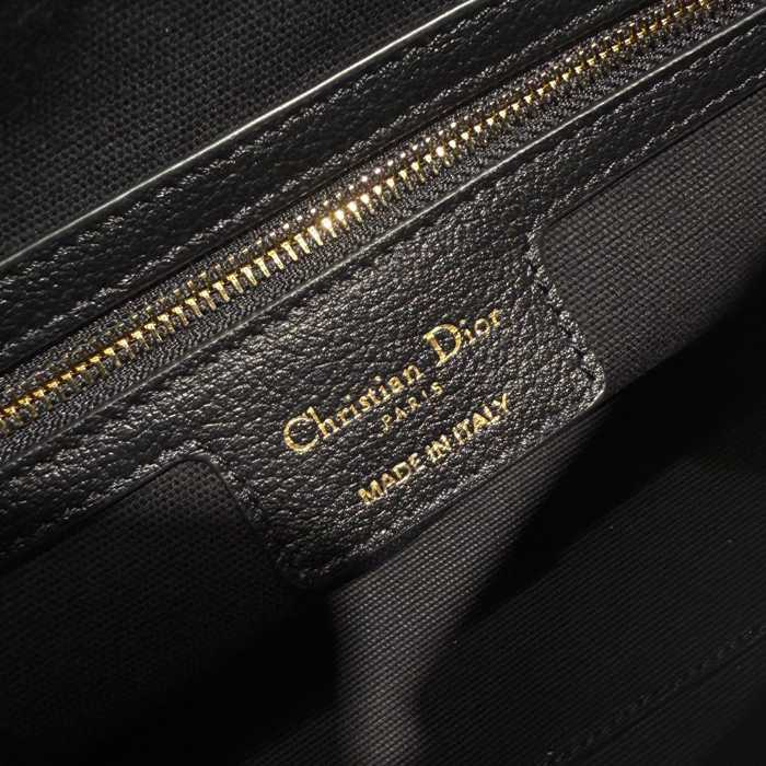 DIOR イエロー、ゴールド 脇下バッグ 小 22.0x15.0x9.5cm サイズ:22x15x9.5cm