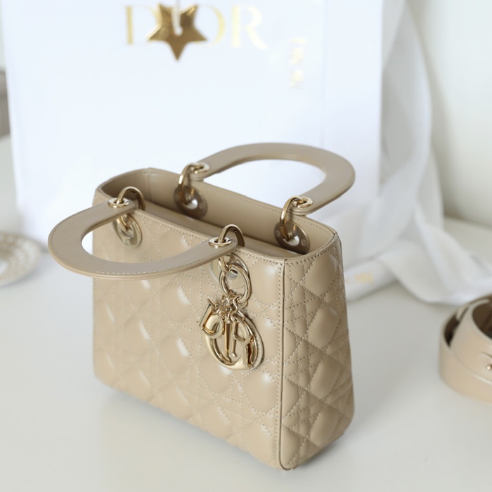 DIOR ラムレザー、レザー グレンチェック、レター ゴールド、カーキ 斜め掛けバッグ、ショルダーバッグ、ハンドバッグ クラシック サイズ:20x16.5cm