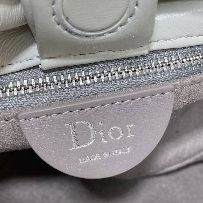 DIOR 0713 ラムレザー、カーフレザー、レザー リボン 斜め掛けバッグ、ハンドバッグ、チェーンバッグ 新作 26.0x16.0x10.0cm サイズ:26x16x10cm