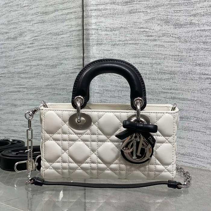 DIOR ラムレザー リボン ブラック、ホワイト、シルバー 斜め掛けバッグ、ショルダーバッグ 小 ミニ 19.0x10.5x5.5cm サイズ:19x10.5x5.5cm