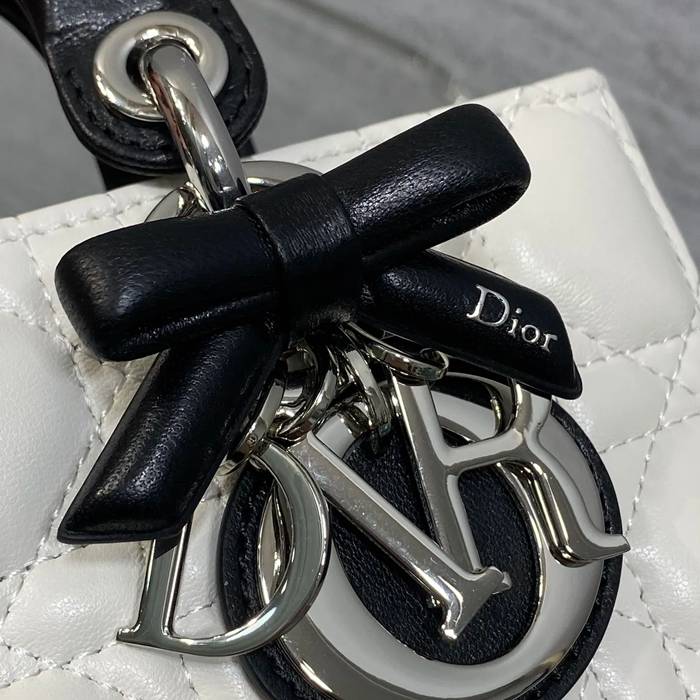 DIOR ラムレザー リボン ブラック、ホワイト、シルバー 斜め掛けバッグ、ショルダーバッグ 小 ミニ 19.0x10.5x5.5cm サイズ:19x10.5x5.5cm