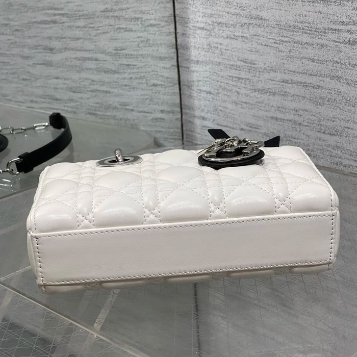 DIOR ラムレザー リボン ブラック、ホワイト、シルバー 斜め掛けバッグ、ショルダーバッグ 小 ミニ 19.0x10.5x5.5cm サイズ:19x10.5x5.5cm