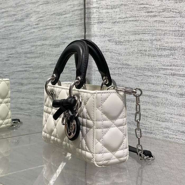 DIOR ラムレザー、チェーン リボン、フラワー ブラック、ホワイト 斜め掛けバッグ、ショルダーバッグ、チェーンバッグ ミニ 新作 16.0x10.0x5.5cm サイズ:16x10x5.5cm