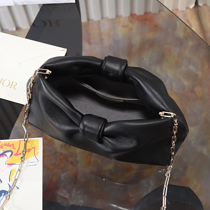 DIOR 0715 ラムレザー、レザー、チェーン レター、リボン ブラック 斜め掛けバッグ、ハンドバッグ、チェーンバッグ 小 新作 サイズ:26x16x10cm
