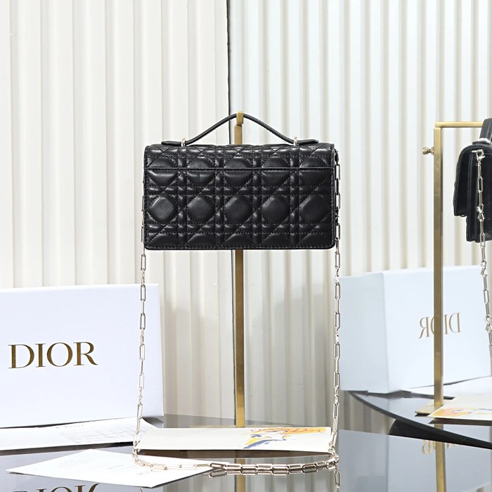 DIOR 0984 ラムレザー、チェーン レター、リボン ブラック 斜め掛けバッグ、ハンドバッグ、チェーンバッグ クラシック 21.0x11.5x4.5cm サイズ:21x11.5x4.5cm