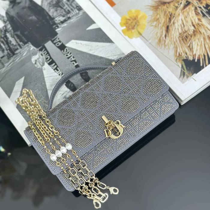 DIOR チェーン 刺繍、レター グレー、ベージュ 斜め掛けバッグ、ショルダーバッグ、ハンドバッグ 新作 クラシック 21.0x11.5x4.0cm サイズ:21x11.5cm