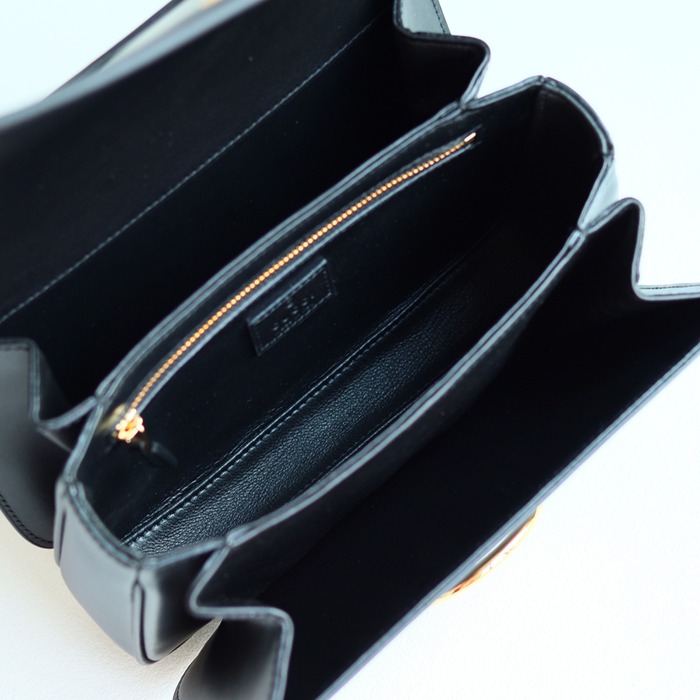 GUCCI 846705 レザー ゴールド ショルダーバッグ 馬銜、クラシック 22cm サイズ:22.5x14x8cm