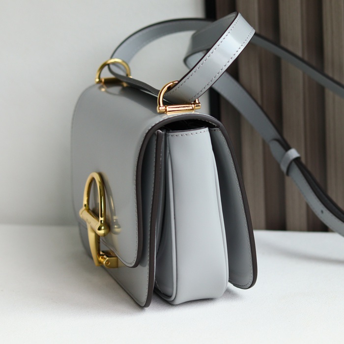 GUCCI 846705 レザー グレー、ゴールド ショルダーバッグ 馬銜、クラシック 22cm サイズ:22.5x14x8cm